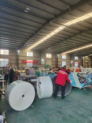 Good price Multilateral Sides Sealing Waterproof Rice Packing Bags 50-200 Microns PP Woven Sacks for Farmers online